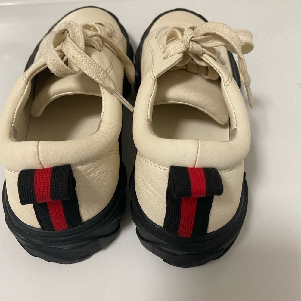 Lisa Vicky Cream Leather Women's Sneakers, Black Sole & Red-Black Heel Stripe